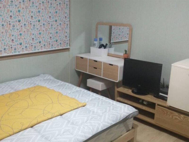 Moda Guesthouse - Hostel Tongyeong Zewnętrze zdjęcie